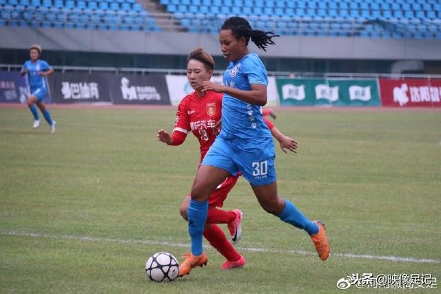 西海岸失利，英博借乌龙球击败对手
